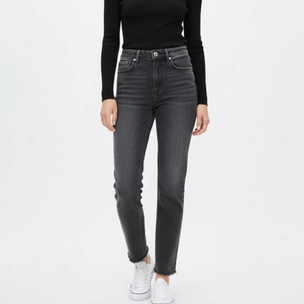 ZARA High Rise Straight Leg Jeans Faded Black Raw Hem - Size 4 / 26